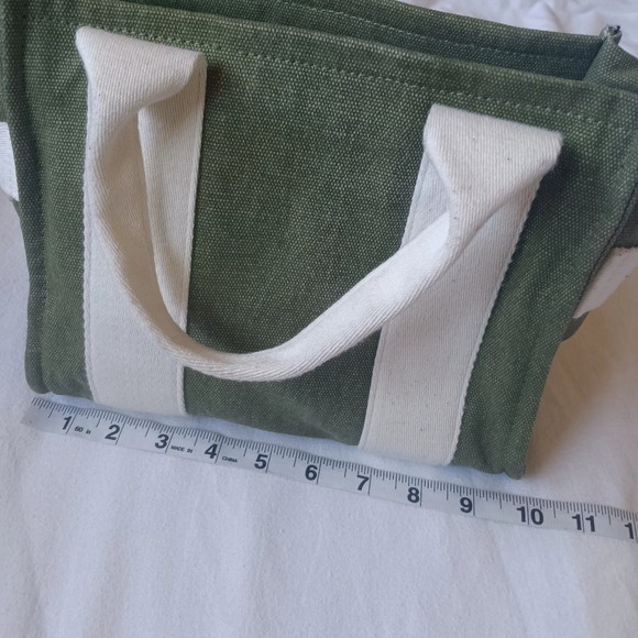 Universal Thread Green and White Tote Bag with Adjustable Strap - Picture 10 of 14